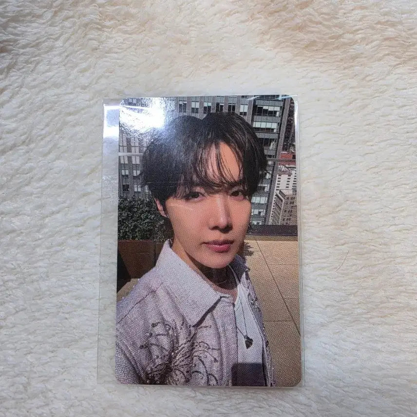 [BUNJANG] BTS Arirang Europe Madrid Lucky Draw J-Hope / 방탄소년단 아리랑 유럽 마드리드 럭드 호석