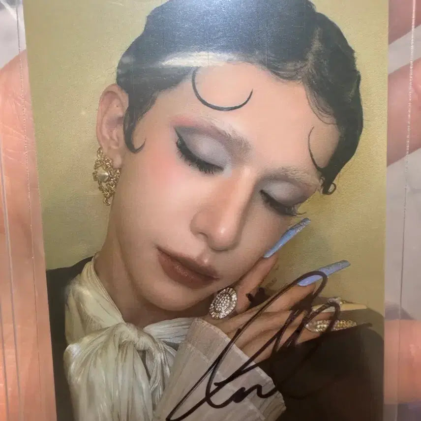 [BUNJANG] XLOV Umuhti Signed Photocard / XLOV 우무티 싸인포카