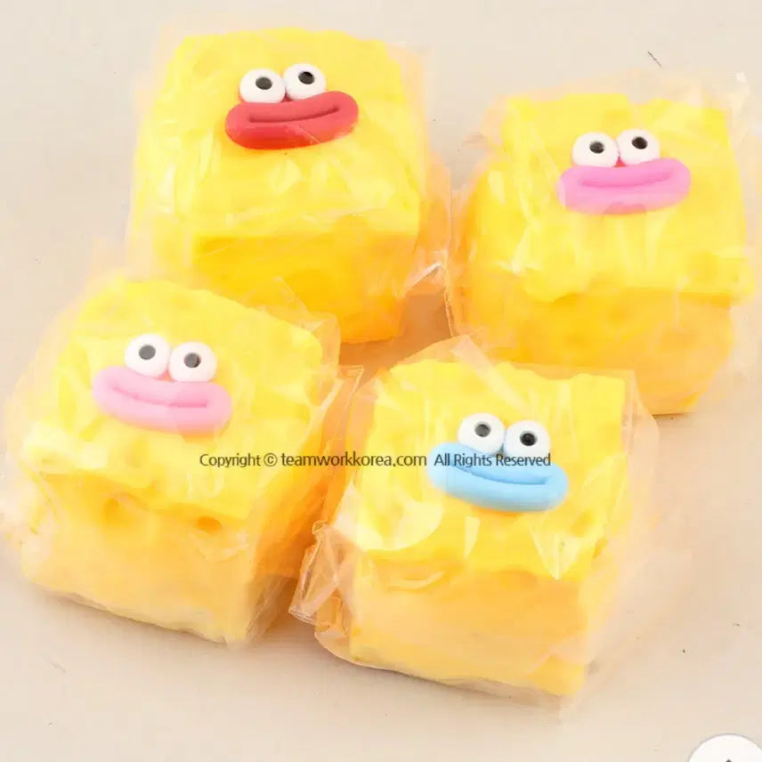 [BUNJANG] Molang Cheese Slangi Plush / 몰랑 치즈 슬랑이