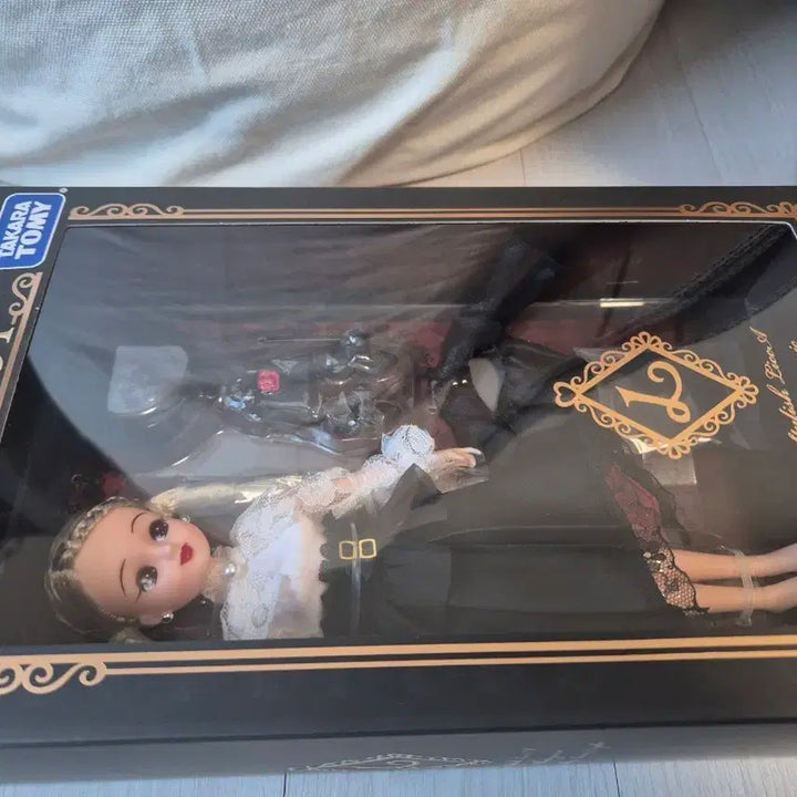 [BUNJANG] Takara Tomy Rika Doll Gothic Noir Style (Unsealed) / (미개봉) 리카인형 고딕 느와르 스타일