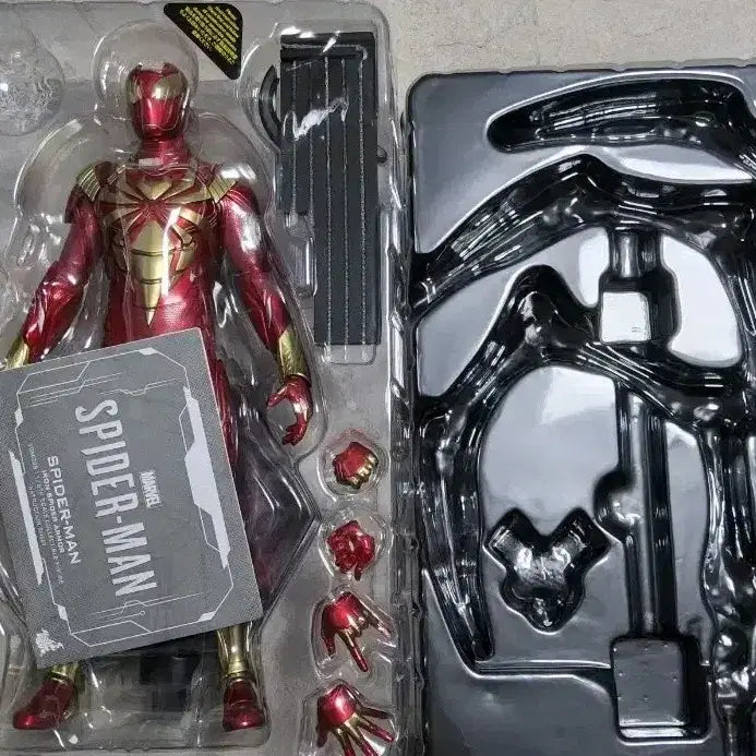 [BUNJANG] Hot Toys 1/6 Iron Spider (PS4 Iron Spider Armor Version) VGM38 / 핫토이 1/6 아이언 스파이더 (PS4 아이언 스파이더 아머 버전) [VGM38]
