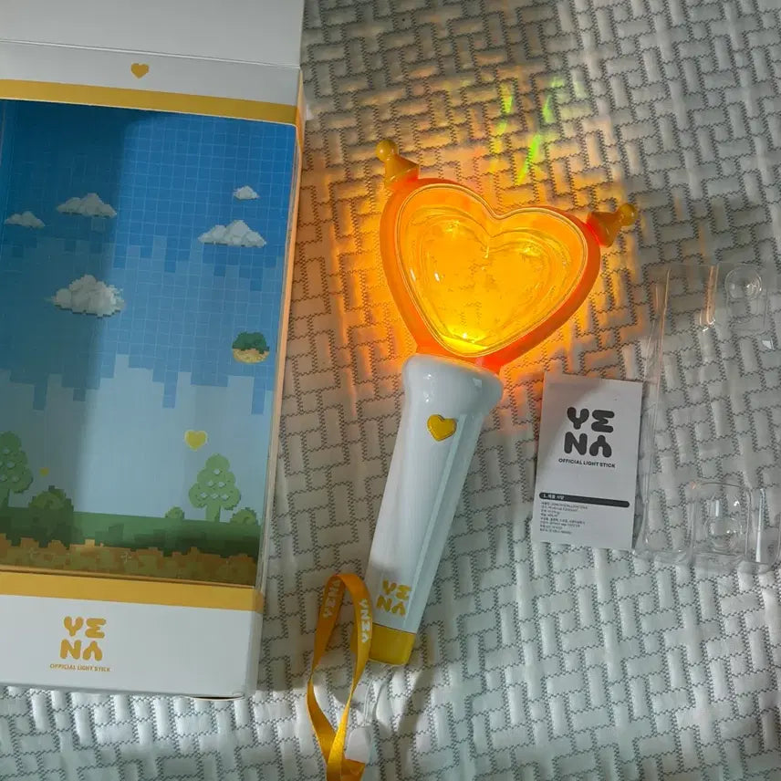 [BUNJANG] Yena Glow Stick / 예나 응원봉 지구미봉 판매합니다