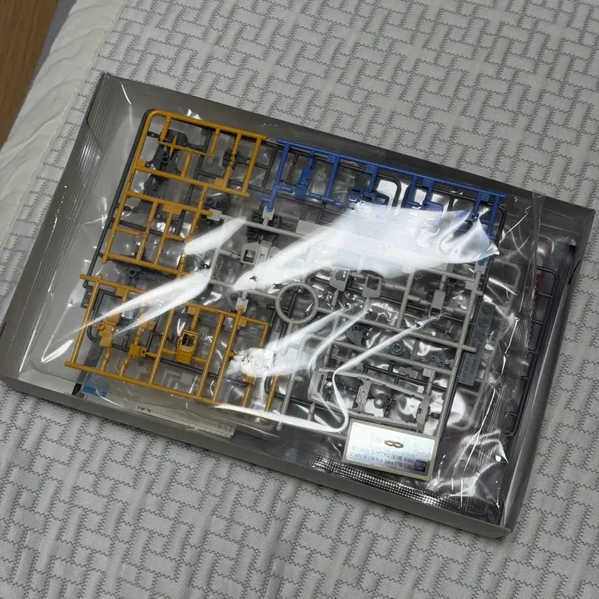 [BUNJANG] Bandai HG 1/144 RX-78-2 Gundam Beyond Global Gunpla Model Kit / 건담 프라모델 HG 1/144 RX-78-2 건담 비욘드 글로벌 반다이 건프라