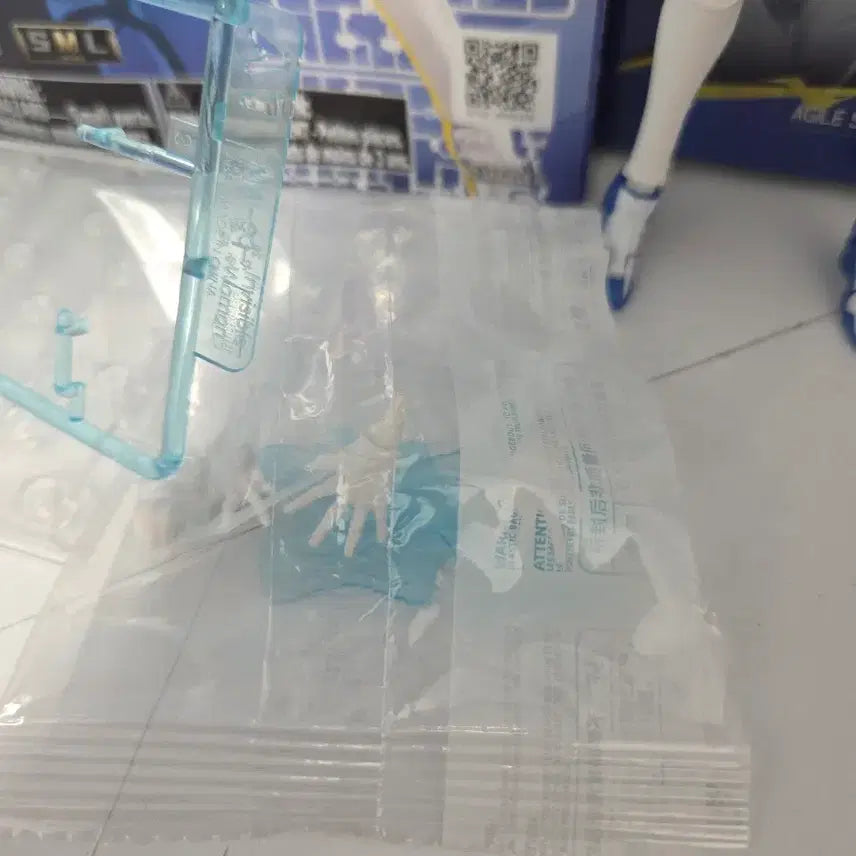 [BUNJANG] Bloo Kis Marvel Rivals Action Figure Invisible Woman / 블로키스 마블 라이벌즈 액션 피규어 인비저블우먼