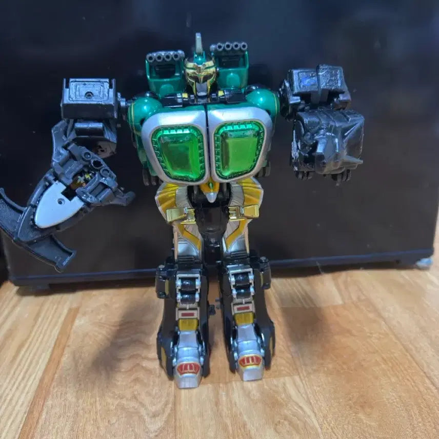 [BUNJANG] DX Gaoranger Gao King With Chinese Gaoshark and Gaowolf / 백수전대 가오이카로스 DX . 파워레인저 정글포스 정글타이탄 DX ( 추가로 중국판 가오샤크와 가오울프도 함께 드립니다.)