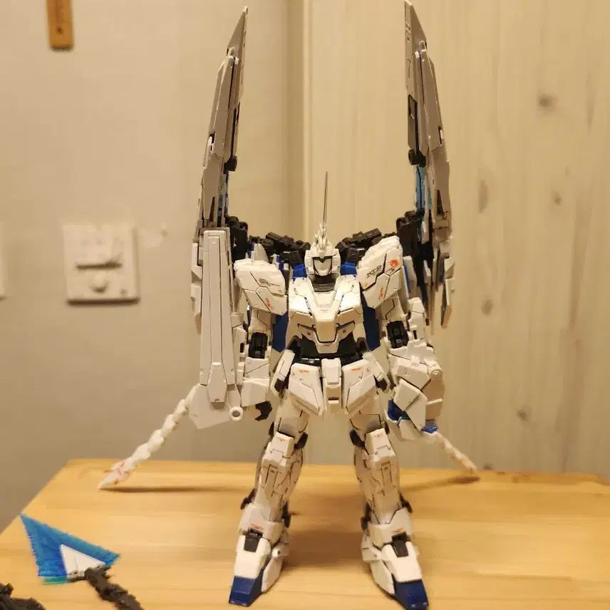 [BUNJANG] Bandai RG Perfectibility Unicorn Gundam (Pre-Assembled) / [RG][가조립] 퍼펙트빌리티 유니콘건담