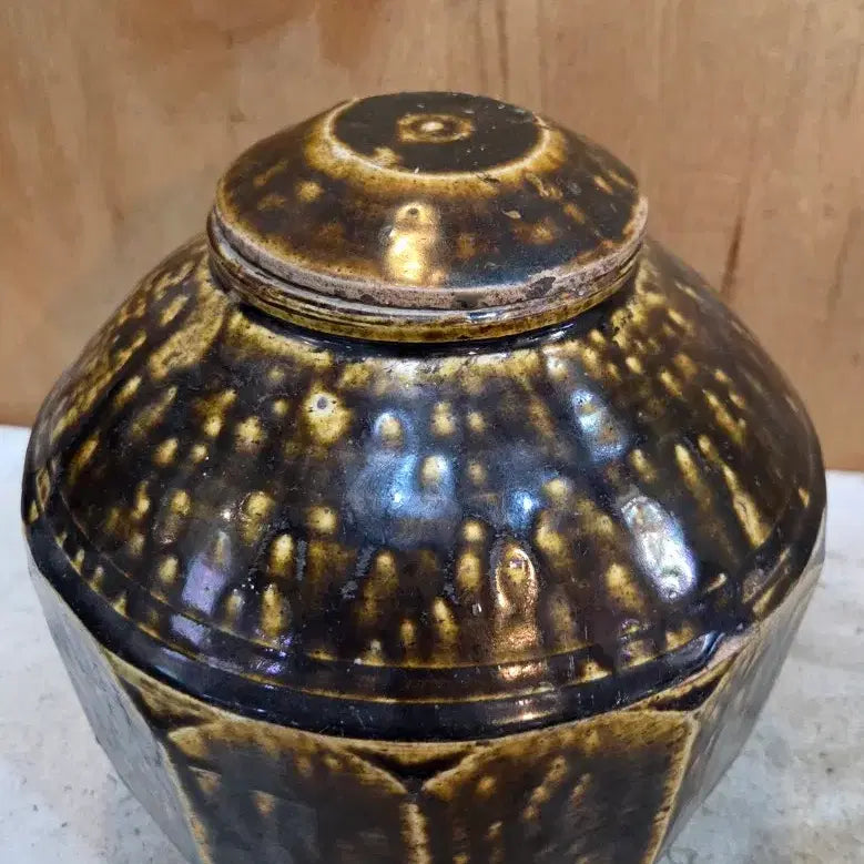 [BUNJANG] 12-Sided Mandori Seokganju Danjiho Vase / 12각 맨도리 석간주 단지호