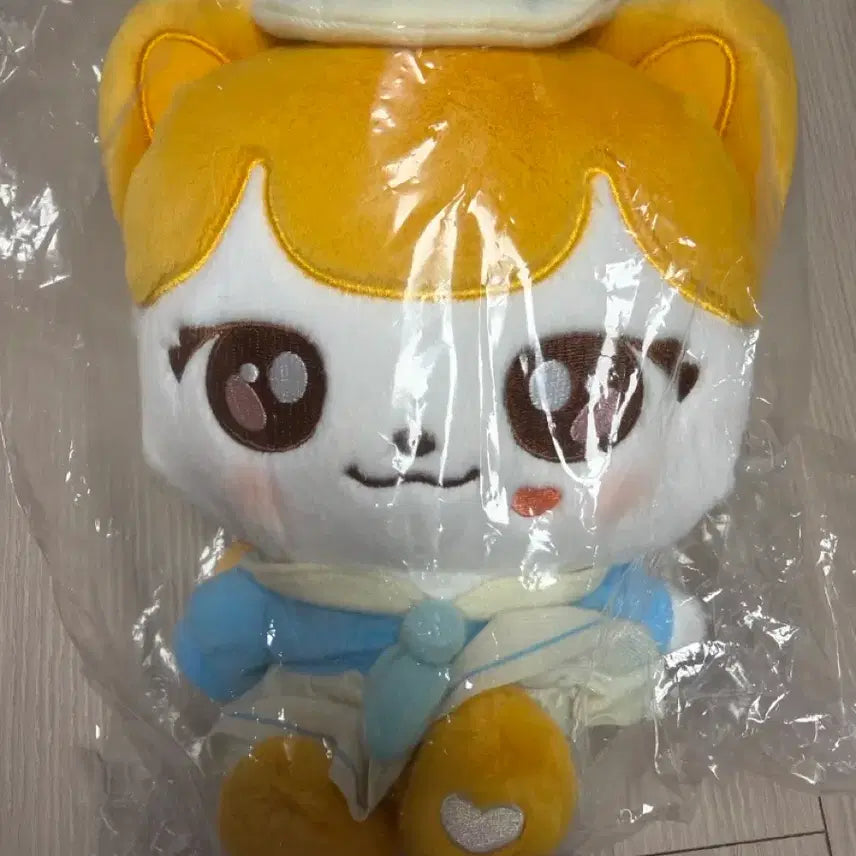 [BUNJANG] IVE MiniV Everland Liz Cheese Plush Doll / 아이브 미니브 에버랜드 리즈 치즈 플러시 인형