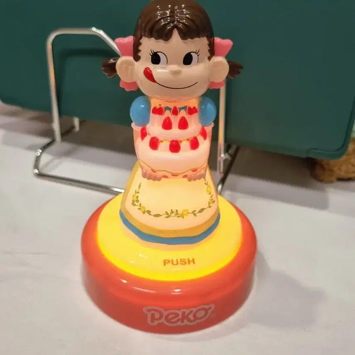 [BUNJANG] Fujiya Peko-chan Birthday Mood Lamp / 후지야 페코짱 생일 무드등 램프