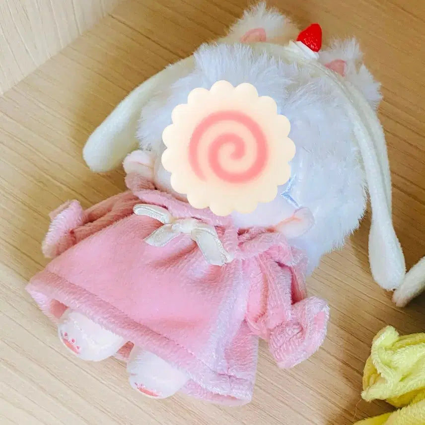 [BUNJANG] 10cm Strawberry Cream Plushie Dress / 10cm 폭신원피스 딸기크림 솜인형옷