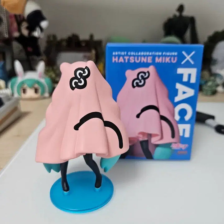 [BUNJANG] Hatsune Miku x FACE Artist Collaboration Figure (Sealed) / 하츠네 미쿠 x FACE 피규어 미개봉