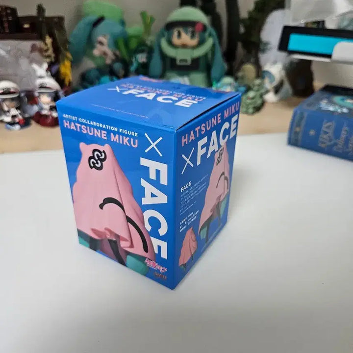 [BUNJANG] Hatsune Miku x FACE Artist Collaboration Figure (Sealed) / 하츠네 미쿠 x FACE 피규어 미개봉