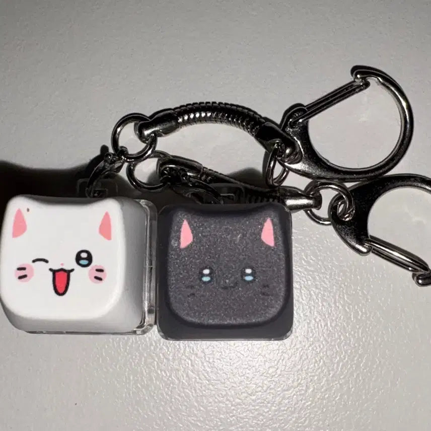 [BUNJANG] Baekdabang Choonbae NABI Wink Choonbae Keycap Keychain / 빽다방 춘배 나비 윙크춘배 키캡 키캡키링 판매