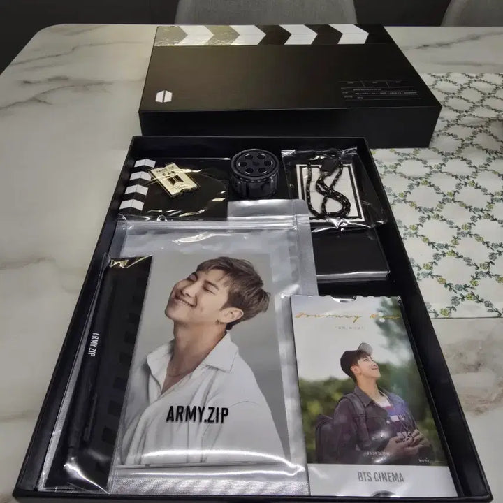 [BUNJANG] BTS 6th Membership Kit ARMY ZIP Jin Photocard / BTS 6기 멤버십 키트 아미집(석진 포카)
