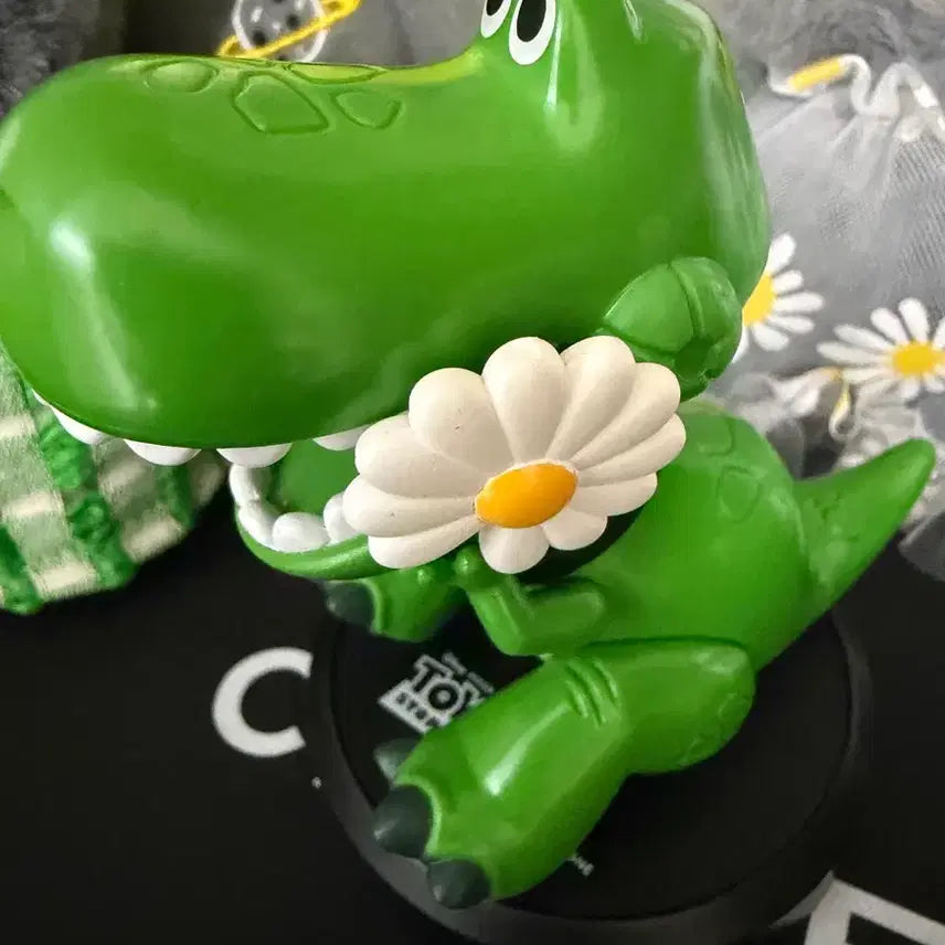 [BUNJANG] Peaceminusone x Toy Story Daisy Figure / 피스마이너스원 토이스토리(피규어)