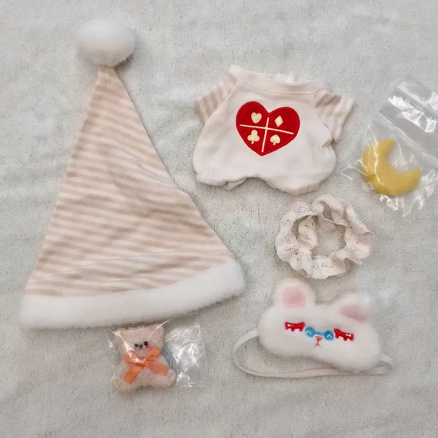 [BUNJANG] White Rabbit 20cm Plush Clothing Wardrobe / 20cm 솜인형 옷장 화이트토끼 양도 판매
