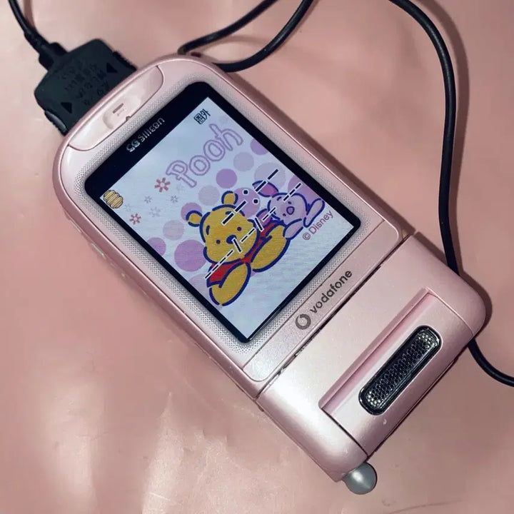 [BUNJANG] Disney Winnie the Pooh Classic Japanese Model Phone Docomo Gyaru Phone with Keyring Strap Diary Y2K / 작동가능)디즈니 곰돌이 푸 고전 일본 핑크 모형폰 목업폰 도코모 갸루폰 키티폰 키링 스트랩 다이어리 y2k