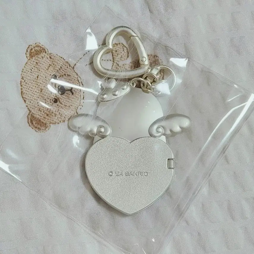 [BUNJANG] Sanrio Yumemiru Dreaming Angel 2 Tuksang Angel Keychain / 산리오 유메미루 꿈꾸는 엔젤2 턱샘 키홀더 팝니다.