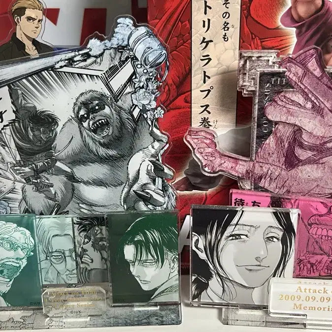 [BUNJANG] Attack on Titan Acrylic Diorama / 진격의거인 아크릴 디오라마팝니다