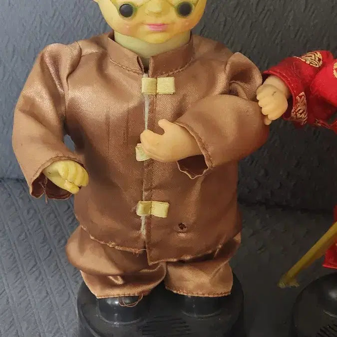 [BUNJANG] Chinese Traditional Costume Dolls Set (2 Pieces) / 중국 전통 복장 인형 2개 세트