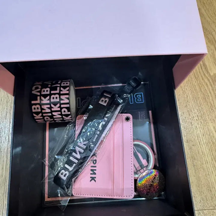 [BUNJANG] Blackpink BLINK Official Fanclub Kit 1st Generation / 블랙핑크 팬클럽 블링크 1기 키트