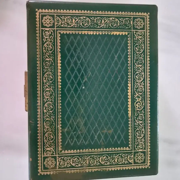 [BUNJANG] Vintage Leather Box with Gold Embellishments / 빈티지 가죽항