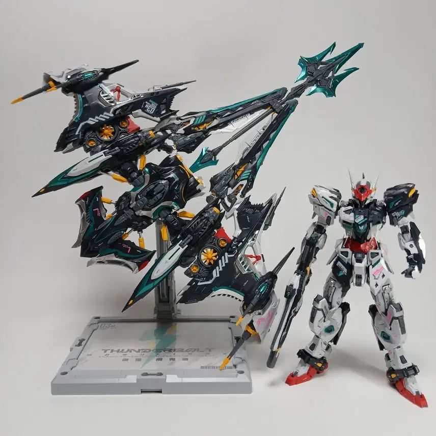 [BUNJANG] Infinite Dimension Infinite God Thunderbolt Mobuleide Magier Plamodel / 인피니트디멘션 무한신성 썬더볼트 모불리데 마귀어 프라모델