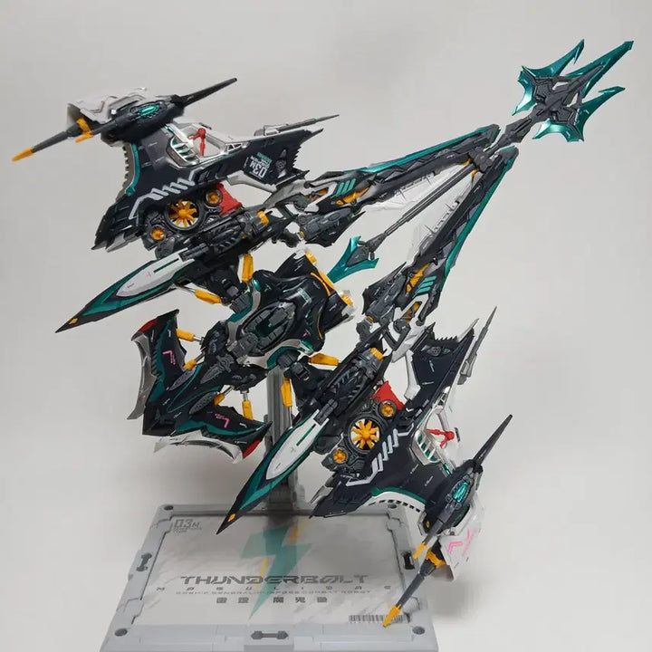[BUNJANG] Infinite Dimension Infinite God Thunderbolt Mobuleide Magier Plamodel / 인피니트디멘션 무한신성 썬더볼트 모불리데 마귀어 프라모델