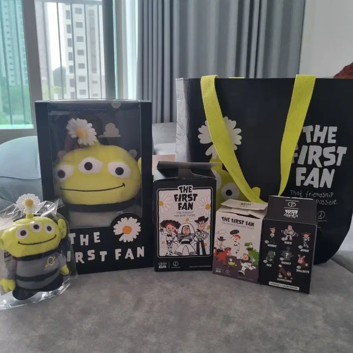 [BUNJANG] Toy Story The First Fan Doll Bag Goods Set / 토이 스토리 더 퍼스트 팬 인형 가방 굿즈 세트