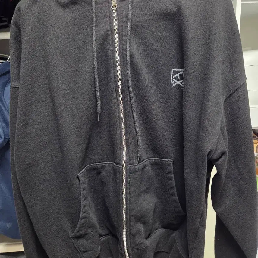 [BUNJANG] ATEEZ Mingi Birthday Pop-up Hoodie / 에이티즈 민기 생일 팝업 후드 집업 양도