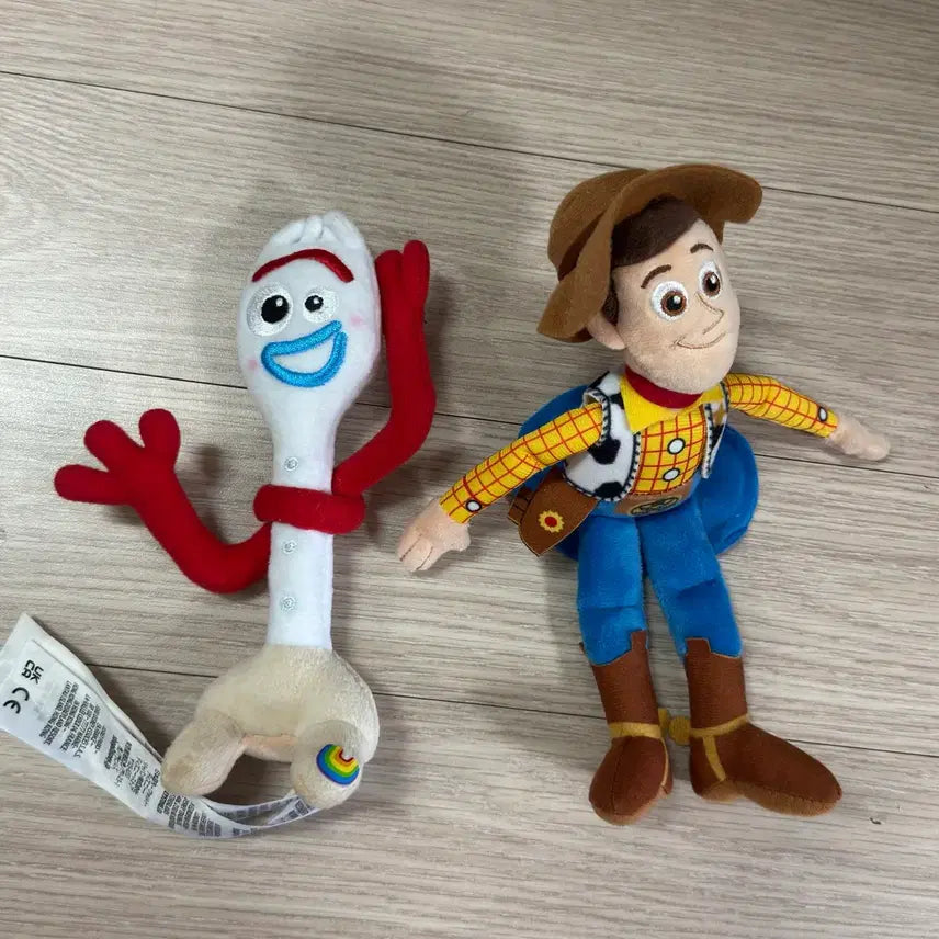 [BUNJANG] Disney Pixar Toy Story Woody &amp; Forky Magnet Set / (일괄)파리 디즈니랜드 토이스토리 포키 우디 마그넷 자석 인형