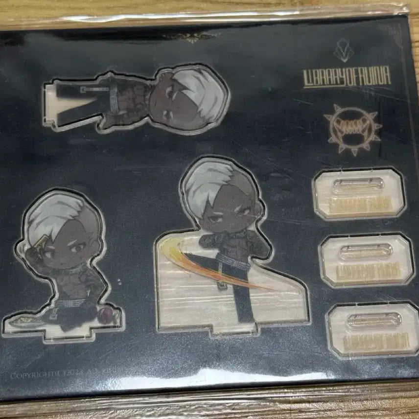 [BUNJANG] Library of Ruina Guest Dino Acrylic Stand / 라오루 라이브러리 오브 루이나 손님 아크릴 버림받은 개 디노
