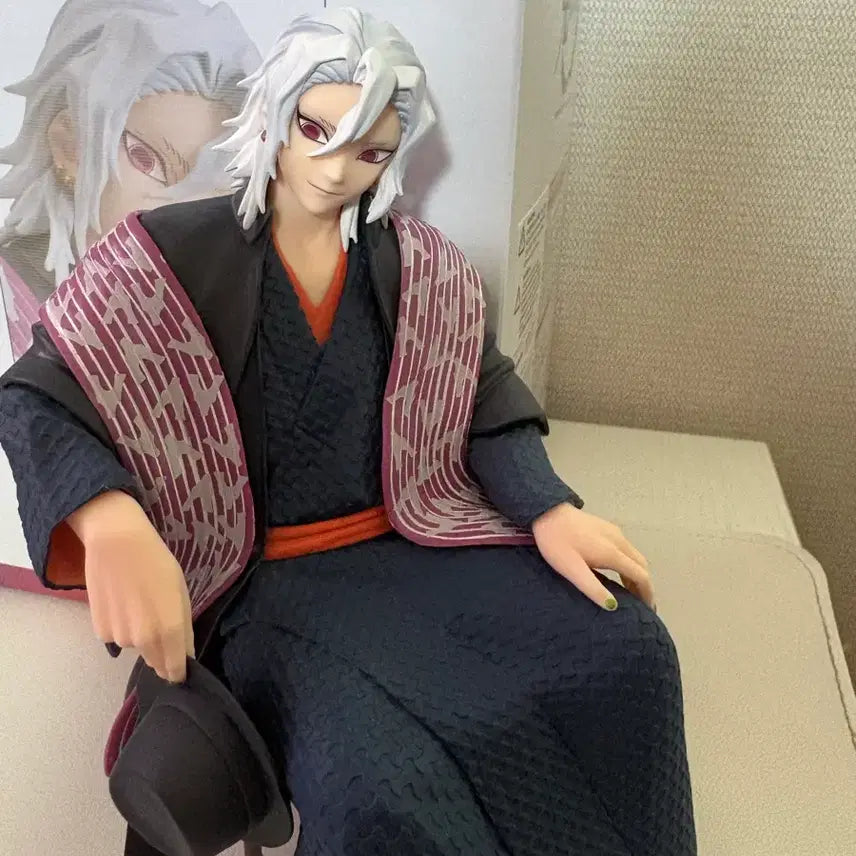 [BUNJANG] Aniplex Demon Slayer Tengen Uzui Figure / 애니플렉스 귀멸의 칼날 우즈이 텐겐 피규어