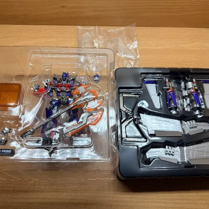 [BUNJANG] Revoltech Transformers Jetwing Optimus &amp; Bumblebee Set / 리볼텍 트랜스포머 제트윙 옵티머스, 범블비 팝니다