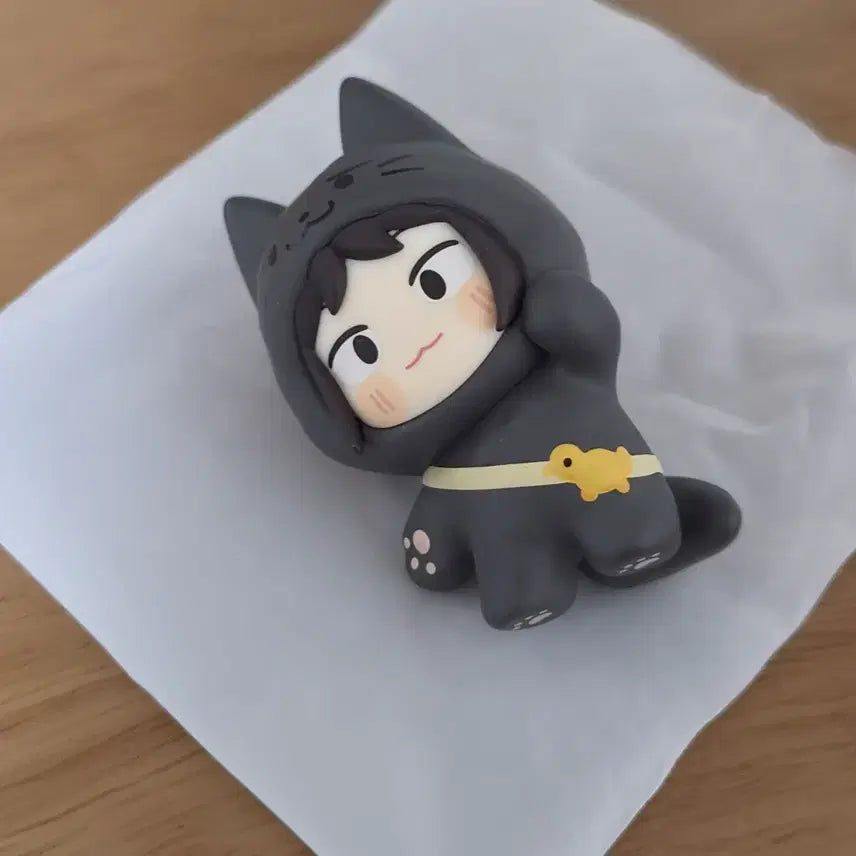 [BUNJANG] Pop Mart SKP &amp; LOPO Super Mini Series Random Figure - Mitsumi Cat / 팝마트 스킵과 로퍼 슈퍼 미니 시리즈 랜덤 피규어 고양이 미츠미