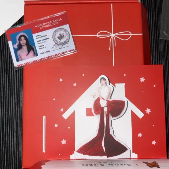 [BUNJANG] fromis_9 Hyang Cream Kit Baek Ji-heon Lee Chae-young Set Photocard Split / 프로미스나인 하얀그리움 키트 백지헌 이채영 세트 판매 포카 분철 공방
