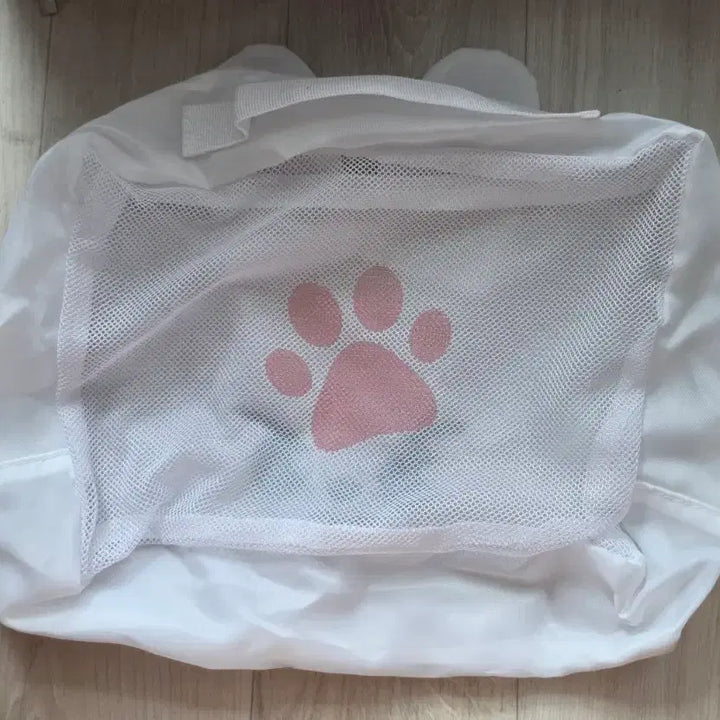 [BUNJANG] Stray Kids LeeKnow Rabbit Japan Travel Pouch / 스트레이키즈 스키주 스키즈 리빗  일본 여행용 파우치