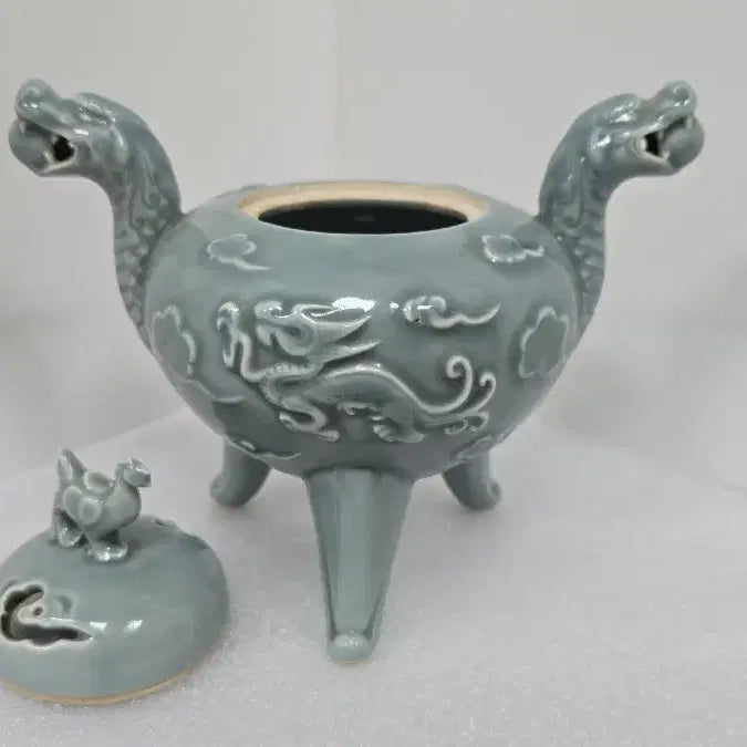 [BUNJANG] Antique Celadon Dragon Head Incense Burner / 골동품 청자 용머리 향로