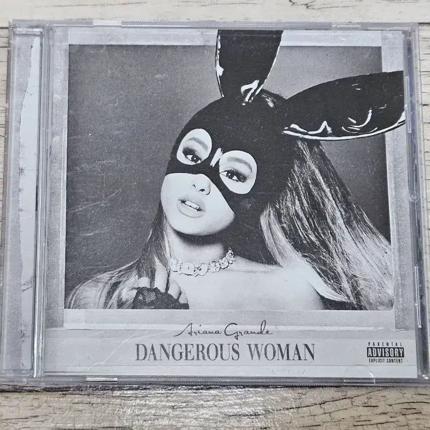 [BUNJANG] Ariana Grande Dangerous Woman Import CD / 아리아나 그란데 수입반 CD