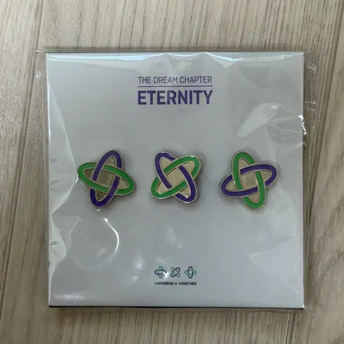 [BUNJANG] TXT Eternity Badge / 투모로우바이투게더 이터니티 뱃지 판매합니다!
