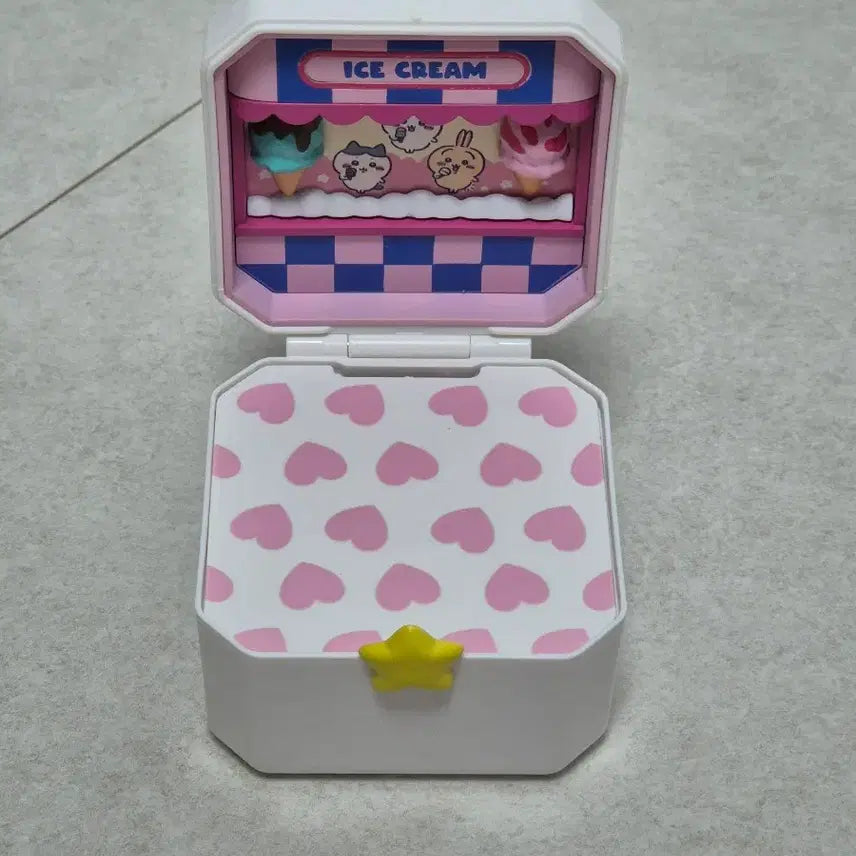 [BUNJANG] Monjakku Compact Shop Ice Cream Shop Chiikawa / 먼작귀 콤팩트샵 아이스크림 가게 치이카와