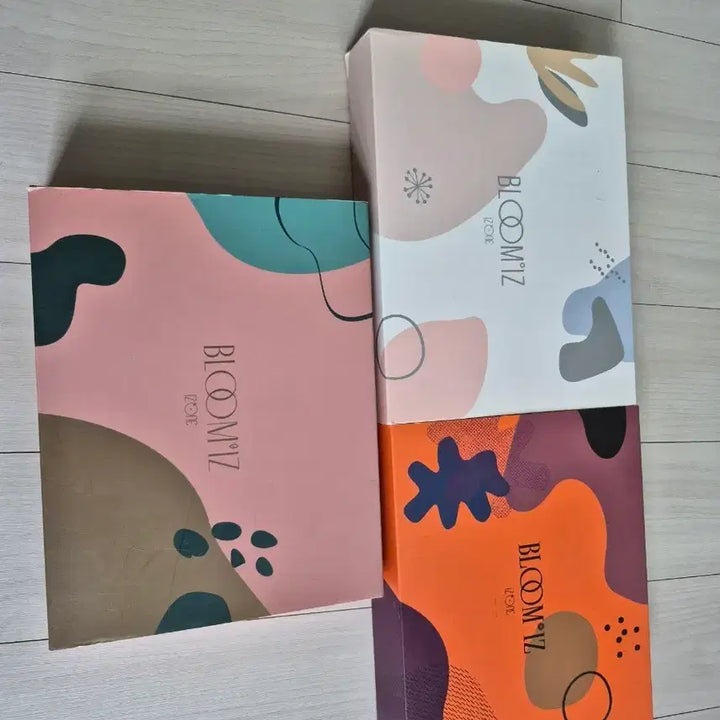 [BUNJANG] IZ*ONE BLOOM*IZ Box Set (3 Versions) / 아이즈원 블룸스 아이즈 박스 세트 3종