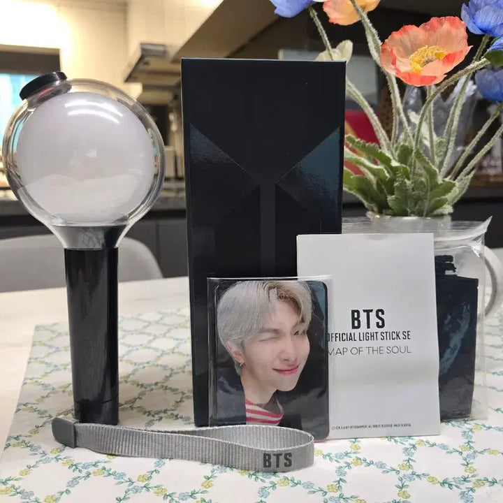 [BUNJANG] BTS ARMY Bomb SE Photocard Included / 아미밤 SE 스에밤 미사용(포카O) BTS 방탄 응원봉