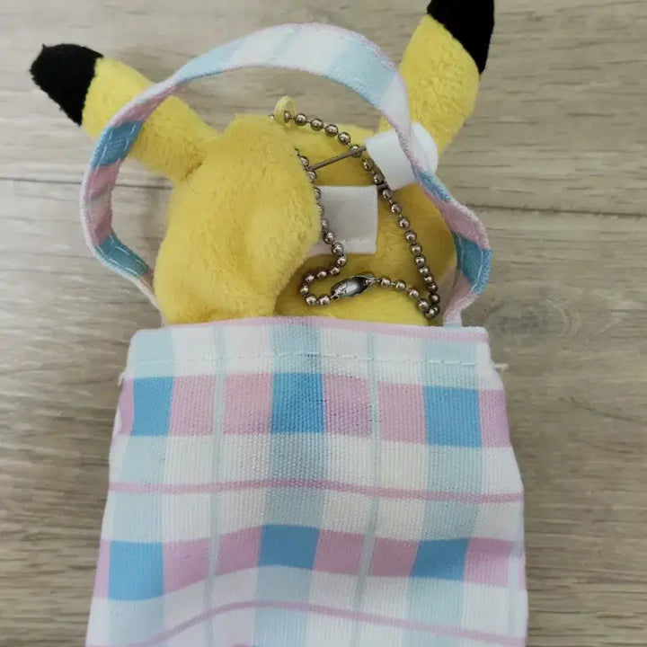 [BUNJANG] Pokemon Center Pichu "Piyokori" Mascot Plush / 포켓몬 피카츄 인형 포켓몬센터 피요코리 병아리 마스코트 판매