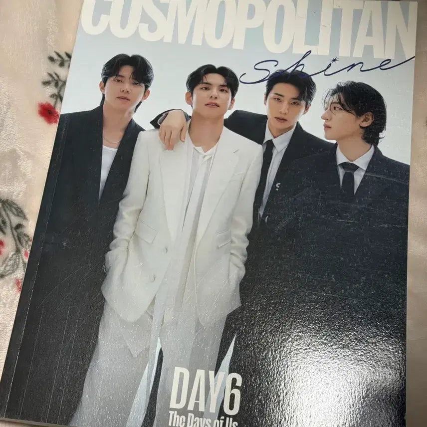 [BUNJANG] Day6 Group Cosmopolitan Magazine (No Photocard) / 데이식스 단체 코스모폴리탄 잡지 (포카X)