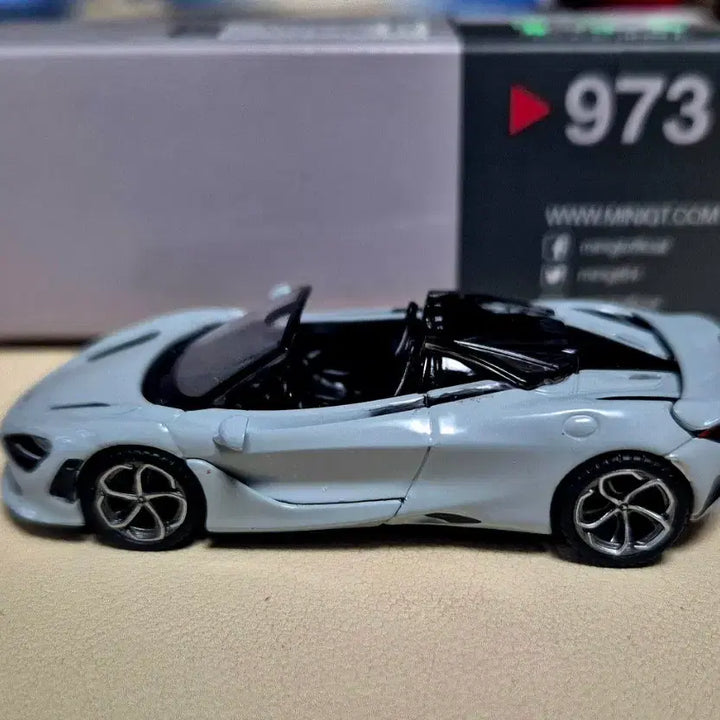 [BUNJANG] Minini GT McLaren 750 Spider 973 Light Grey / 미니지티 맥라렌 750 스파이더 973 라이트그레이