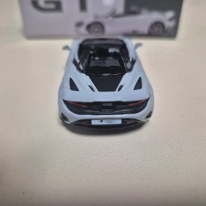 [BUNJANG] Minini GT McLaren 750 Spider 973 Light Grey / 미니지티 맥라렌 750 스파이더 973 라이트그레이