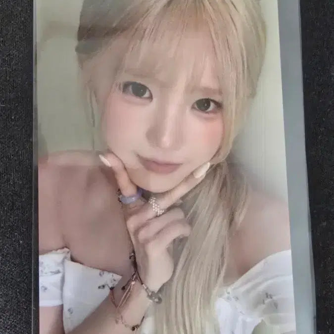 [BUNJANG] fromis_9 Hayoung Vitamin Me Photocard / 프로미스나인 Vitamin me공방 하영 포카 양도합니다