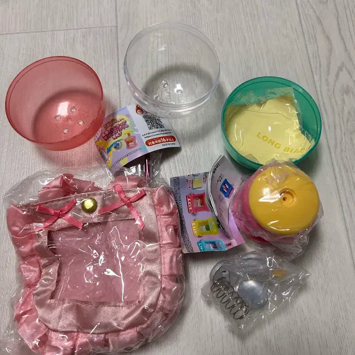 [BUNJANG] Pin Button Ita Bag Gacha Set / 핀버튼 이타백 가챠 세트