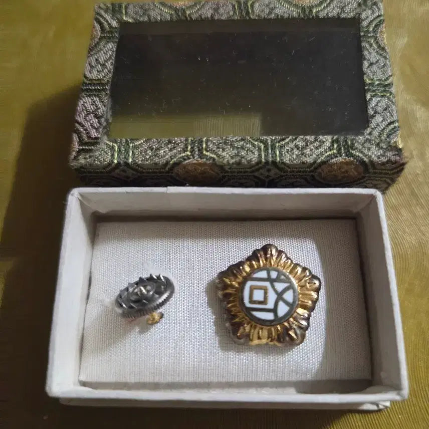 [BUNJANG] 12th National Assembly Original Congressman Badge / 12대 오리지날 국회의원 뱃지 메달 휘장